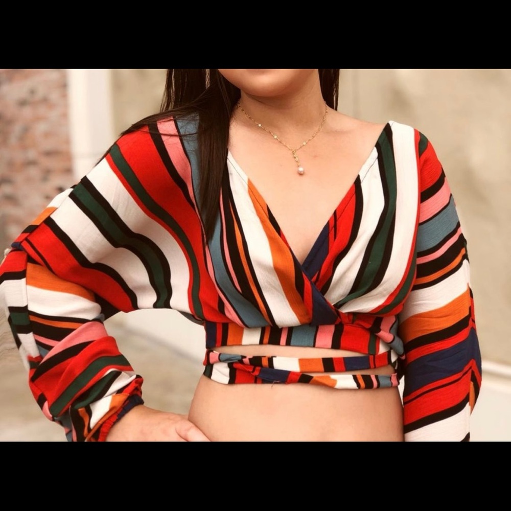 Wrap crop top SMALL